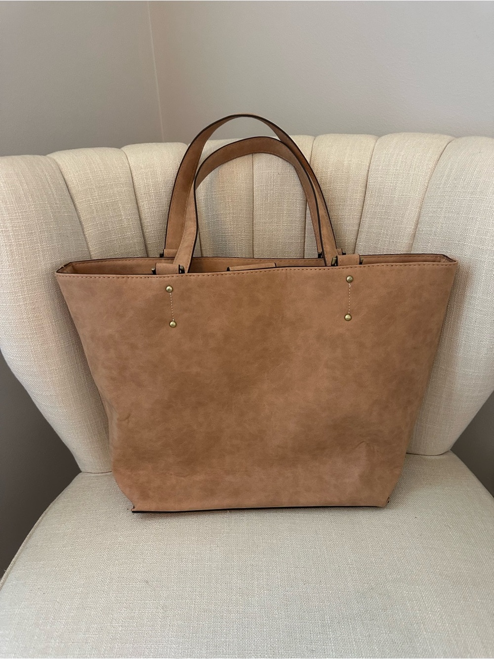 Classic Tan Tote Bag - Spacious Everyday Handbag